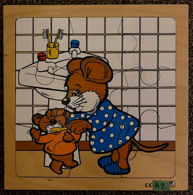 Rolf Puzzel muis poetst de tanden van beer (9 stukjes)