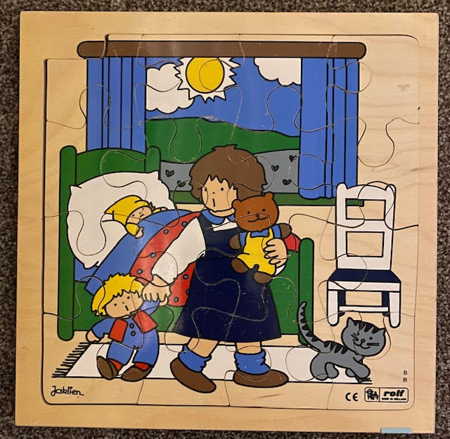 Rolf Puzzel Spelen met de poppen en welterusten (2 x 16 stukjes)