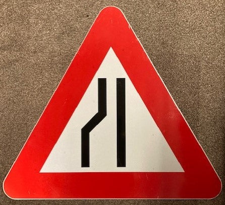Verkeersbord; Pas op: wegversmalling links